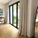 Modern Studio On The Foot Of Table Mountain